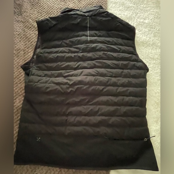 Men’s XL Lululemon Vest BNWT - Picture 6 of 14